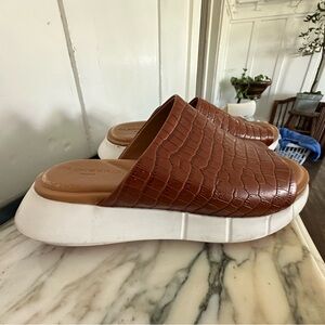 Robert Clergerie Women's Tan Wedge Shoes